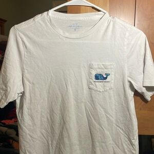 Vineyard Vines Boys Whale Tshirt.